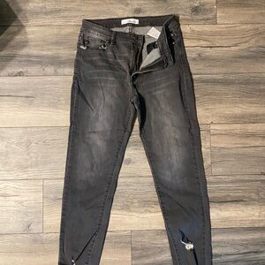 Women’s Black Distressed Jeans